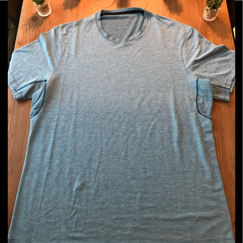 Lululemon athletica performance tee